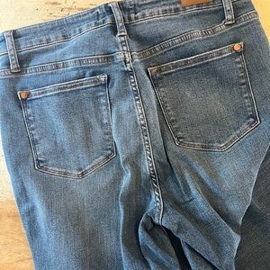 Judy Blue size 9 skinny jean